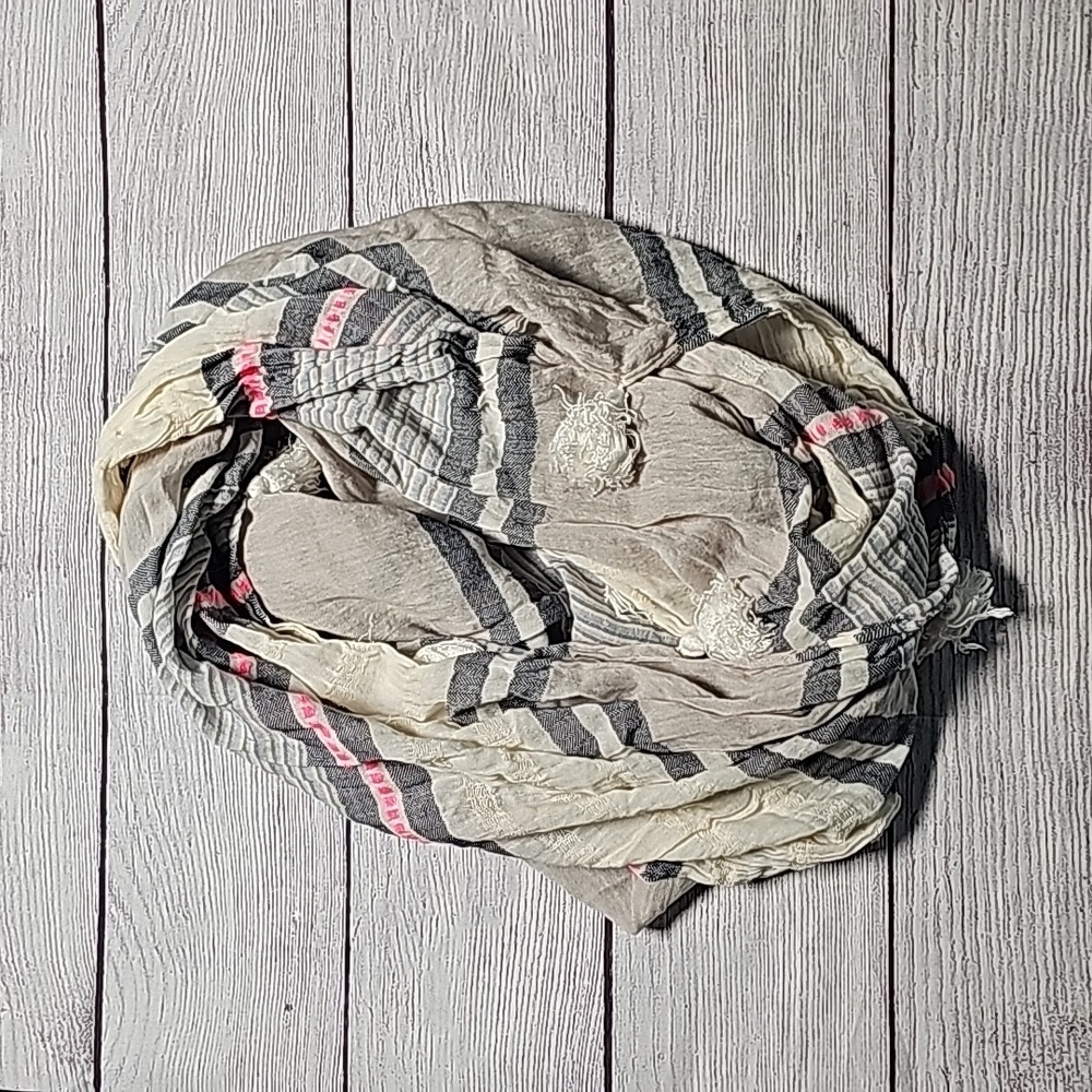 Stella & Dot white/grey/pink infinity scarf